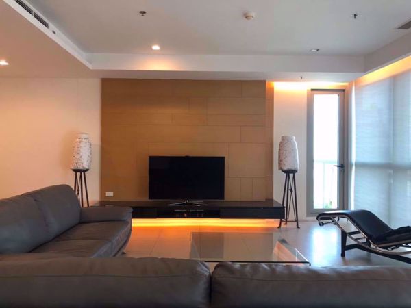 รูปภาพ 2 bed Condo in The River Khlong Ton Sai Sub District C004002