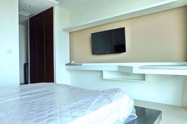 รูปภาพ 2 bed Condo in The River Khlong Ton Sai Sub District C004002