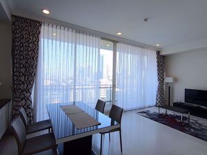 รูปภาพ 2 bed Condo in Royce Private Residences Watthana District C07807