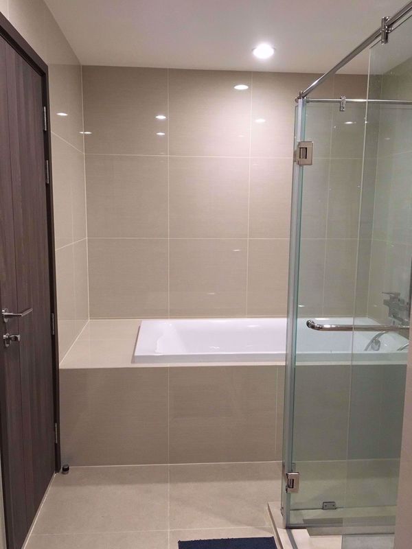 รูปภาพ 2 bed Condo in IDEO Mobi Sukhumvit 66 Bang Na Sub District C012178