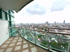 Picture of 3 bed Condo in Chatrium Residence Riverside Wat Phraya Krai Sub District C013571