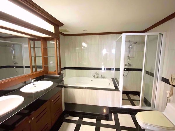 Picture of 3 bed Condo in PM Riverside Bangphongphang Sub District C013737