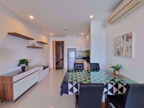 รูปภาพ 2 ห้องนอน คอนโด ในโครงการ Circle Condominium เขตราชเทวี แขวงมักกะสัน C016714