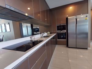 รูปภาพ 3 ห้องนอน Condo ในโครงการ Menam Residences Wat Phraya Krai Sub District C016993