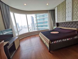 รูปภาพ 3 ห้องนอน Condo ในโครงการ Menam Residences Wat Phraya Krai Sub District C016993