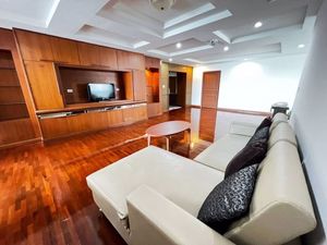 Picture of 3 bed Condo in President Park Sukhumvit 24 Khlongtan Sub District C017188