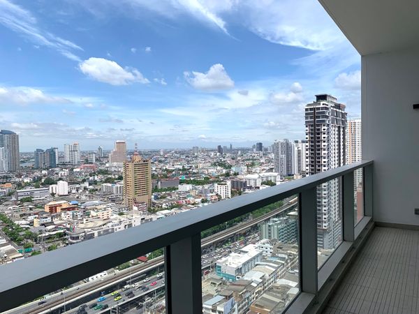 Picture of 2 bed Condo in The River Khlong Ton Sai Sub District C017244