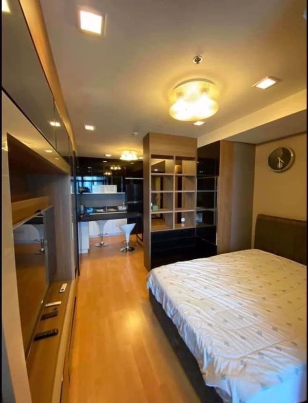 Picture of 1 bed Condo in Nusasiri Grand Phra Khanong Sub District C018381