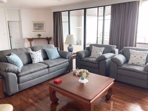 Picture of 3 bed Condo in Royal River Place Yan Nawa District C019289