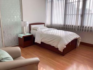 Picture of 3 bed Condo in Royal River Place Yan Nawa District C019289