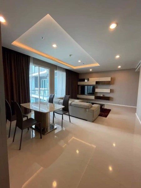 Picture of 3 bed Condo in Menam Residences Wat Phraya Krai Sub District C021018