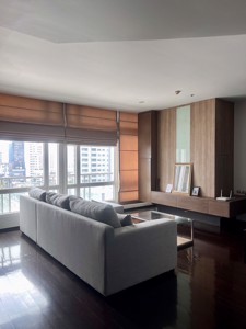 Picture of 3 bed Condo in The Height Khlong Toei Nuea Sub District C021019