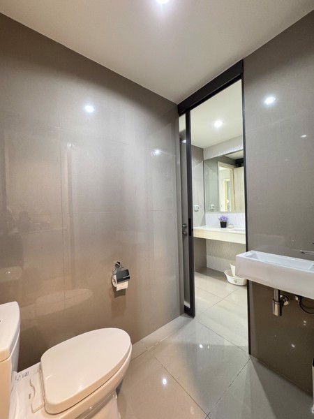 Picture of 1 bed Condo in Rhythm Sukhumvit 42 Phra Khanong Sub District C021031