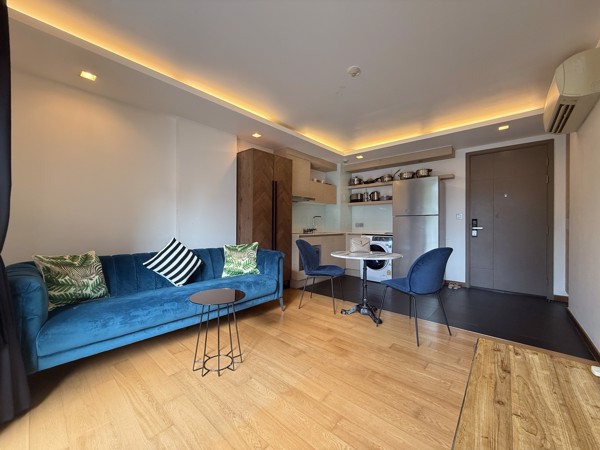 Picture of 1 bed Condo in Via Botani Khlong Tan Nuea Sub District C021063