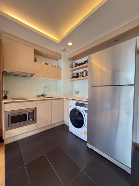 Picture of 1 bed Condo in Via Botani Khlong Tan Nuea Sub District C021063