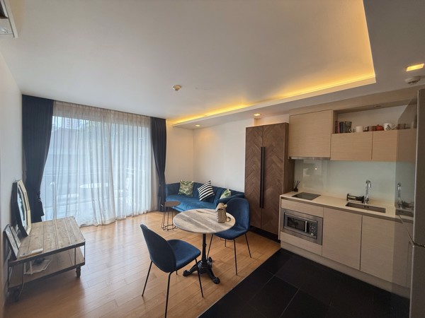 Picture of 1 bed Condo in Via Botani Khlong Tan Nuea Sub District C021063