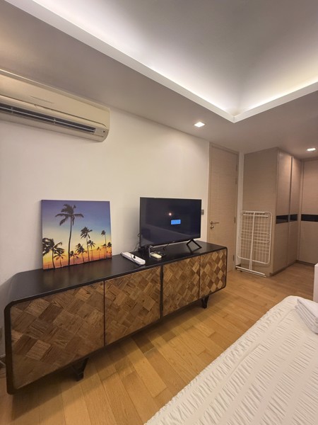 Picture of 1 bed Condo in Via Botani Khlong Tan Nuea Sub District C021063