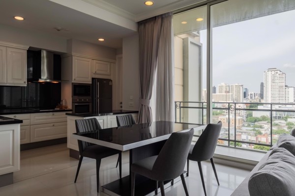 Picture of 2 bed Condo in Royce Private Residences Khlong Toei Nuea Sub District C021072