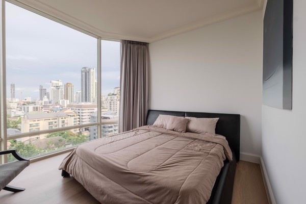 Picture of 2 bed Condo in Royce Private Residences Khlong Toei Nuea Sub District C021072
