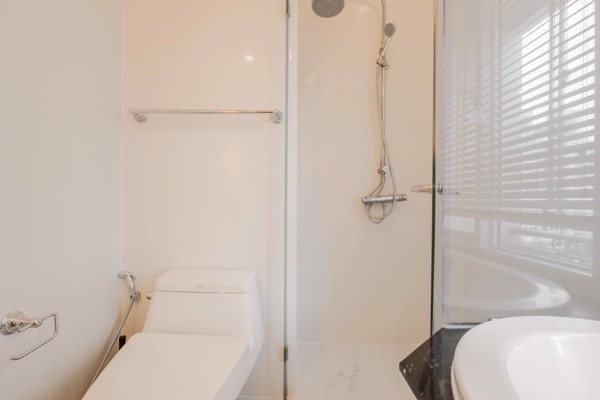 Picture of 2 bed Condo in Royce Private Residences Khlong Toei Nuea Sub District C021072
