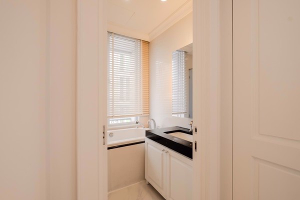 Picture of 2 bed Condo in Royce Private Residences Khlong Toei Nuea Sub District C021072