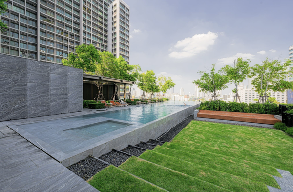รูปภาพ 2 ห้องนอน คอนโด ในโครงการ The ESSE Sukhumvit 36 เขตคลองเตย แขวงคลองตัน C021088