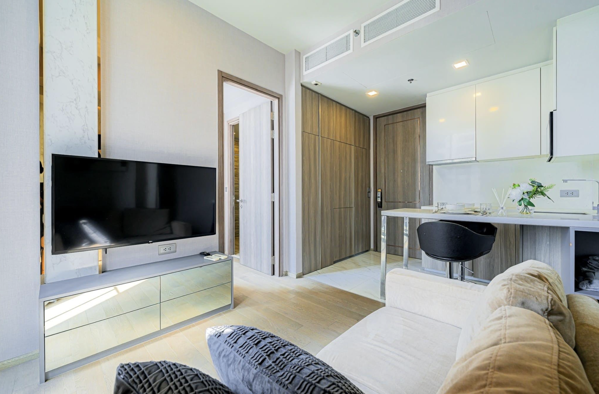 Picture of 1 bed Condo in Celes Asoke Khlong Toei Nuea Sub District C021089