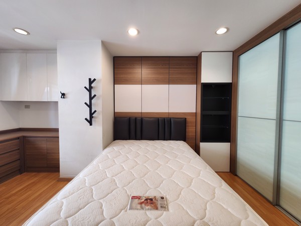 Picture of 2 bed Condo in Regent Royal Place 2 Lumphini Sub District C021103