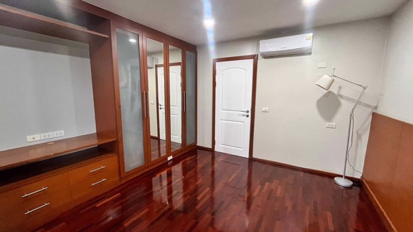 รูปภาพ 2 ห้องนอน คอนโด ในโครงการ Yen Akard Garden เขตยานนาวา C021118