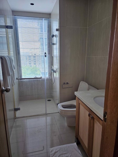 Picture of 2 bed Condo in The Emporio Place Khlongtan Sub District C021119