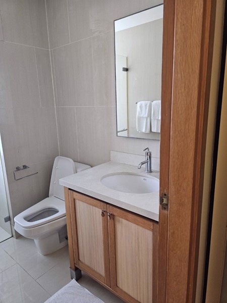 Picture of 2 bed Condo in The Emporio Place Khlongtan Sub District C021119