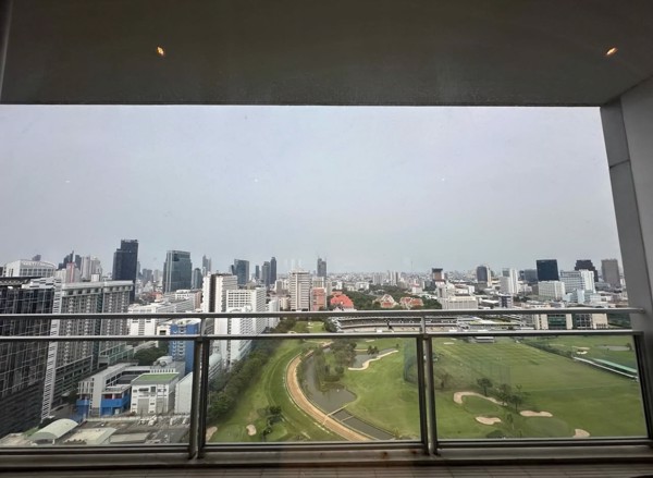 Picture of 3 bed Penthouse in 185 Rajadamri Lumphini Sub District P021124