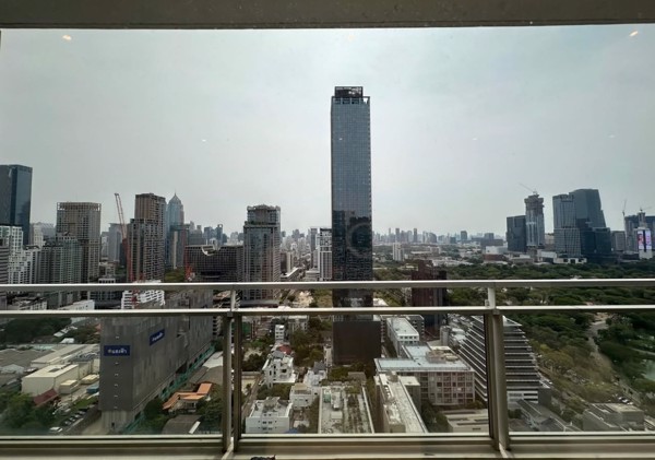 Picture of 3 bed Penthouse in 185 Rajadamri Lumphini Sub District P021124