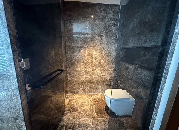 Picture of 3 bed Penthouse in 185 Rajadamri Lumphini Sub District P021124