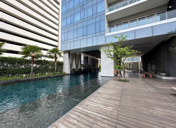 Picture of 3 bed Penthouse in 185 Rajadamri Lumphini Sub District P021124