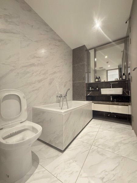 Picture of 2 bed Condo in FYNN Asoke Khlongtoei Sub District C021127