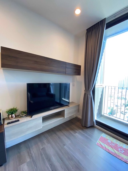 Picture of 2 bed Condo in Whizdom Essence Bangchak Sub District C021142