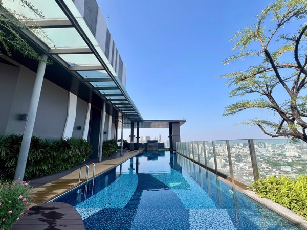 Picture of 2 bed Condo in Rhythm Sukhumvit 42 Phra Khanong Sub District C021143