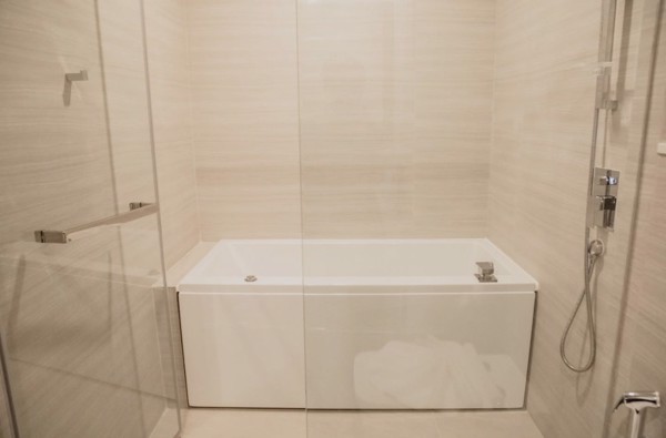 Picture of 2 bed Condo in Park Origin Thonglor Khlong Tan Nuea Sub District C021148
