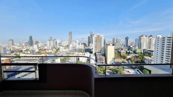 Picture of 2 bed Condo in Piyathip Place Khlong Tan Nuea Sub District C021158