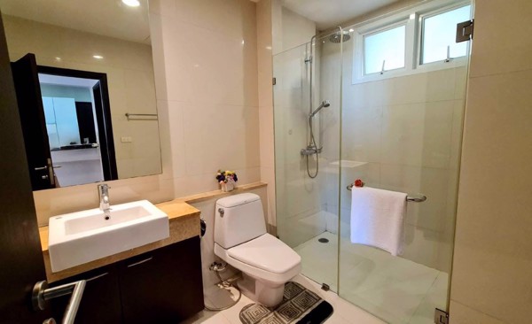 Picture of 2 bed Condo in Piyathip Place Khlong Tan Nuea Sub District C021158