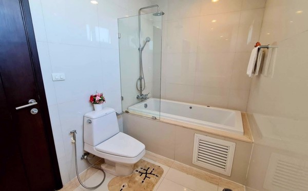 Picture of 2 bed Condo in Piyathip Place Khlong Tan Nuea Sub District C021158