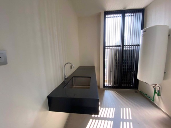 Picture of 2 bed Condo in BEATNIQ Sukhumvit 32 Khlongtan Sub District C021165