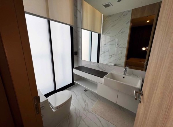 Picture of 1 bed Condo in Noble BE19 Khlong Toei Nuea Sub District C021178