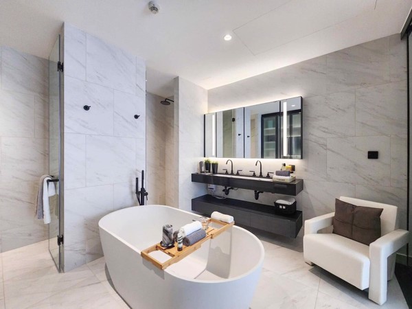 Picture of 2 bed Condo in Tait 12 Silom Sub District C021180