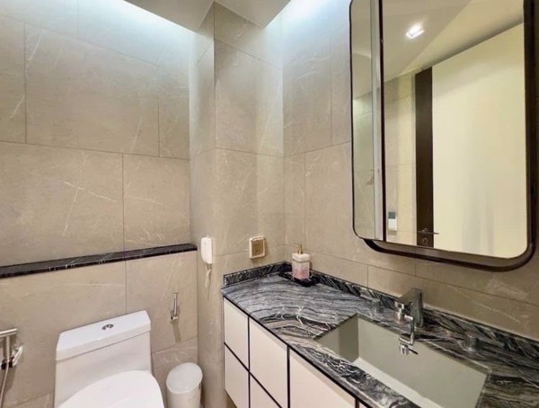 Picture of 1 bed Condo in The Reserve Sukhumvit 61 Khlong Tan Nuea Sub District C021198