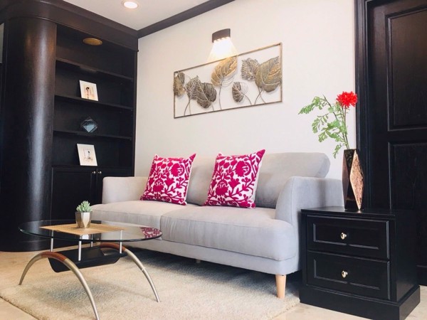 Picture of 2 bed Condo in Green Point Silom Suriyawong Sub District C021203