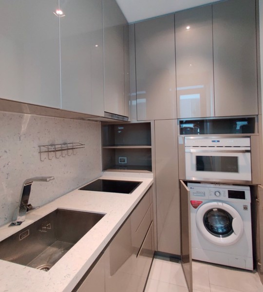 Picture of 1 bed Condo in The Diplomat 39 Khlong Tan Nuea Sub District C021210