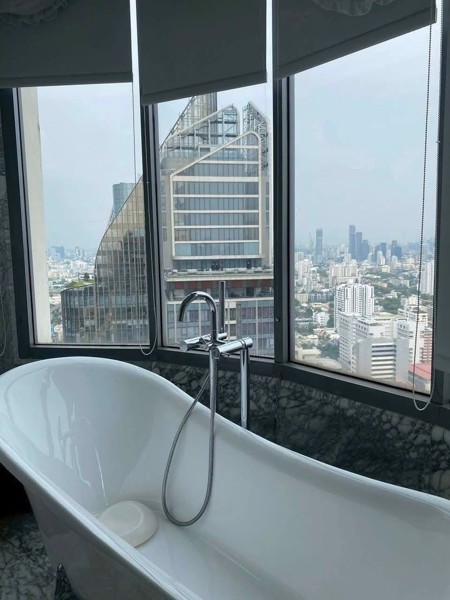 Picture of 5 bed Condo in Q Asoke Ratchathewi District C021214