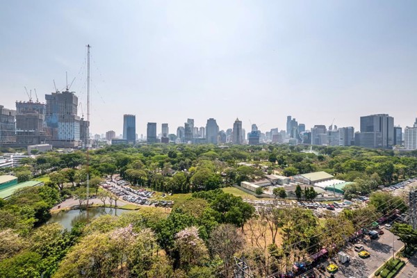 Picture of 1 bed Condo in Sindhorn Tonson Lumphini Sub District C021221
